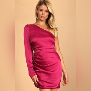 Lulus one sleeved dress NWT Sz. XS